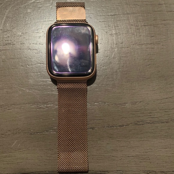 Apple Accessories - SOLD Apple Watch series 4